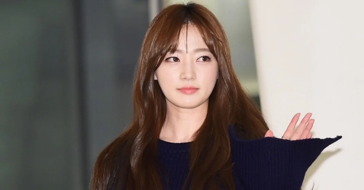 A post about actress Song Ha Yoon from 2015 resurfaces following her school bullying allegations