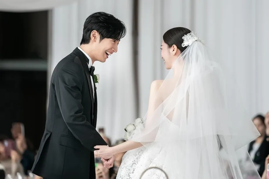 img 20240326112150 6f86e45e Lee Sang Yeob (left) with his wife (right) | Wikitree