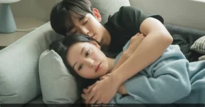 After Emotional Confession, Kim Soo-hyun and Kim Ji-won Find Solace in Each Other on “Queen of Tears”