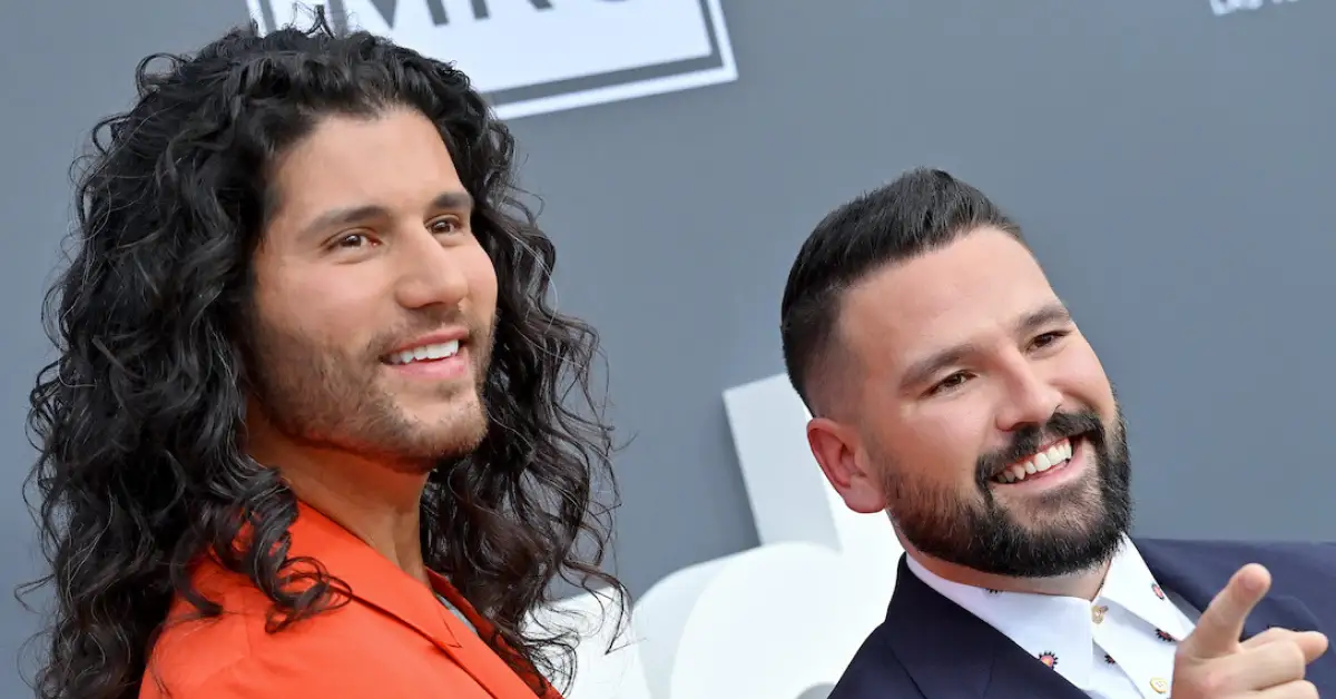 Dan and Shay’s Triumph at CMT Music Awards 2024: A Detailed Look into Their Win and Journey
