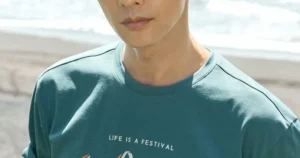 Why Netizens Aren’t Impressed When Korea’s Most Popular Actor To Make His “Return” To The Screen After 14 Years