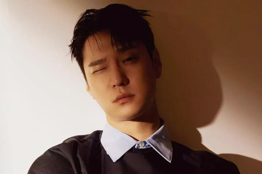 Actor Go Kyung Pyo Shares Insight On His Mental Wellbeing, Public Image, And Stepping Into Variety Shows