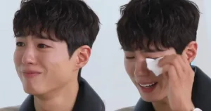 Park Bo Gum Breaks Down In Tears On Jang Do Yeon’s “Salon Drip 2”