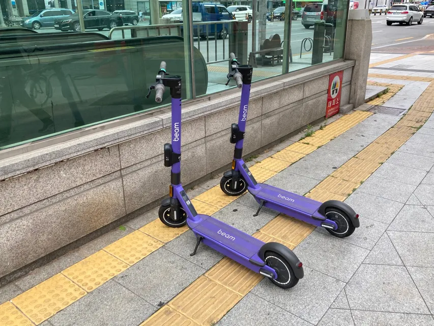 |  Electric kickboard on the streets in South Korea. | Seoul Tech