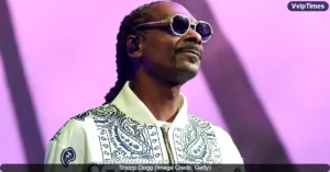 Snoop Dogg Hires Professional Smoke Monitor to Ensure Safe Sessions