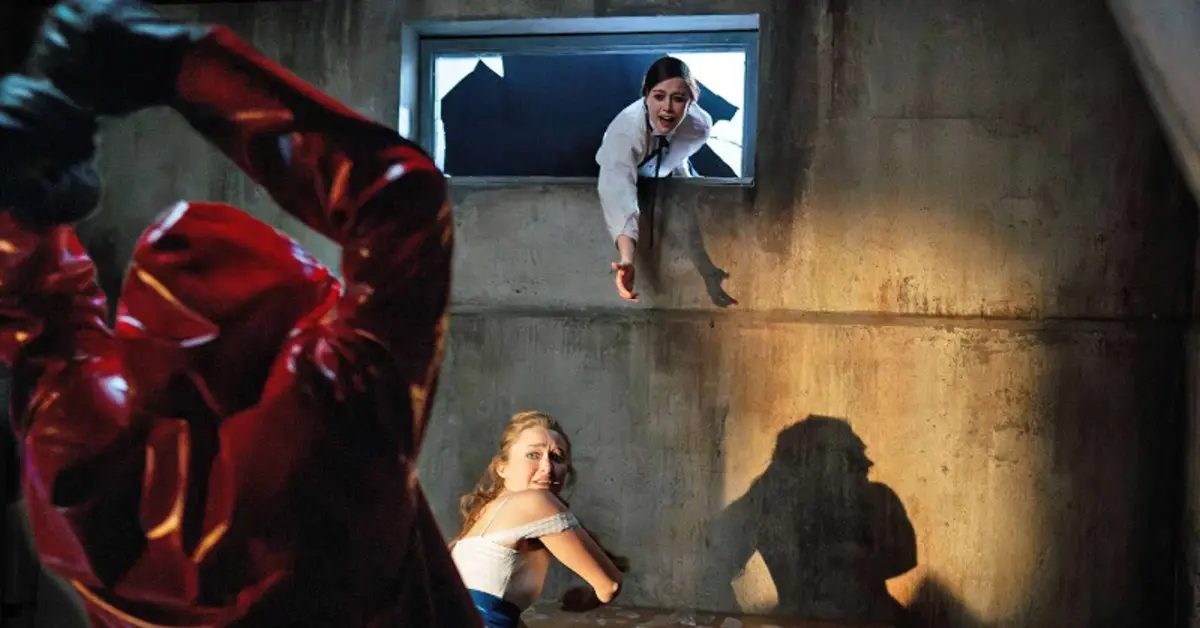 Fear Street: Prom Queen Ending Explained: Does Lori Die? Who Is the Killer?