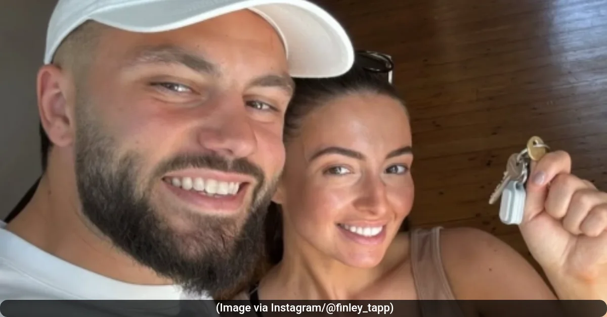 Love Island Star Finn Tapp Goes Instagram Official With Girlfriend Jess Hale; See Pics