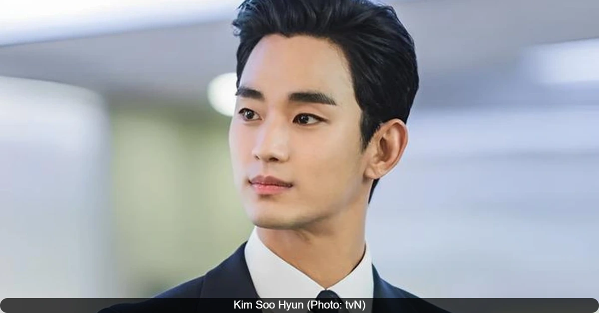 Kim Soo-hyun Tops Star Ranking for 8 Straight Weeks Amid Legal Battles and Fan Support