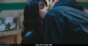 Lee Min Ki and Lee Bo Young Share a Surprising Kiss in “Mary Kills People” Episode 2