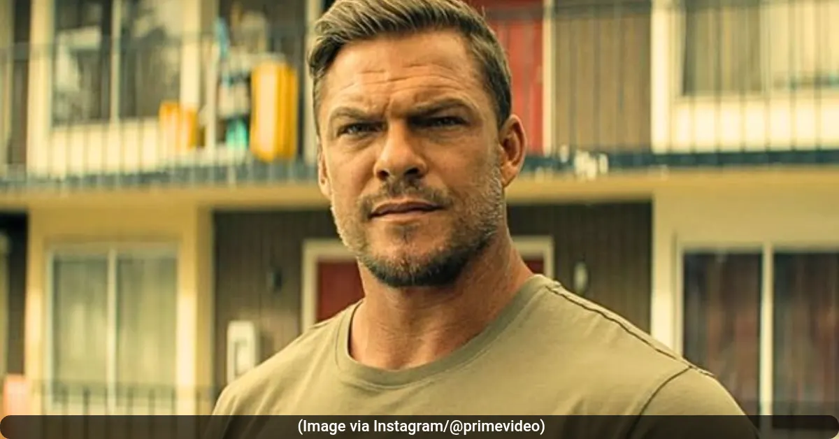 Alan Ritchson in Reacher