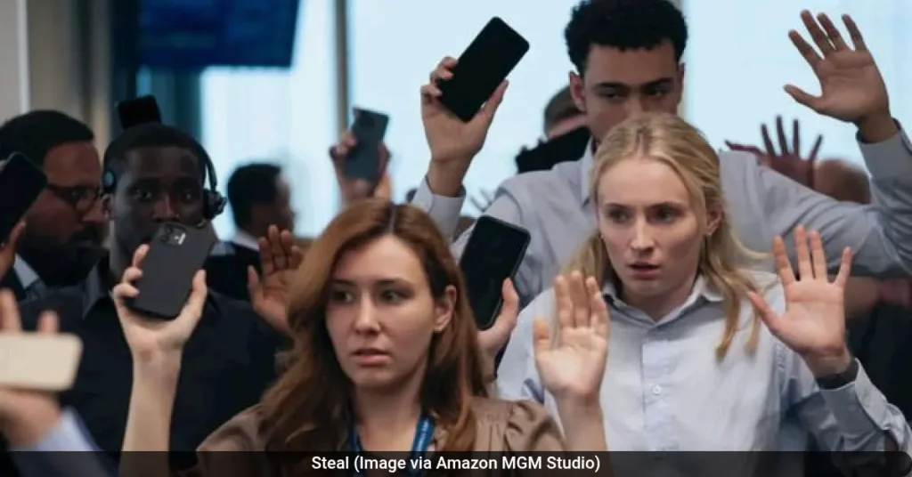 Steal Image via Amazon MGM Studio 44kb Steal (Image via Amazon MGM Studio)