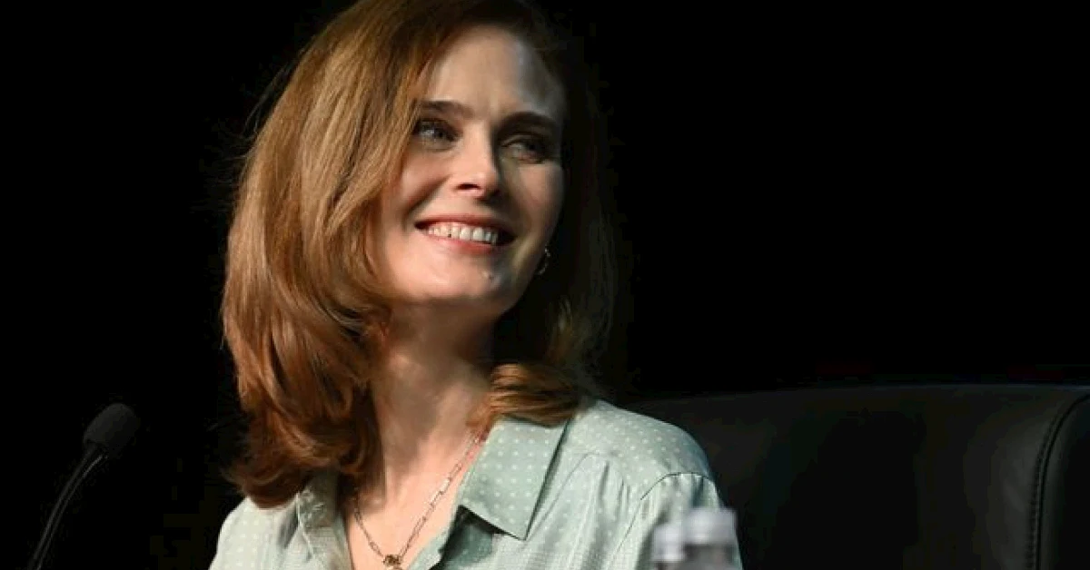 Emily Deschanel