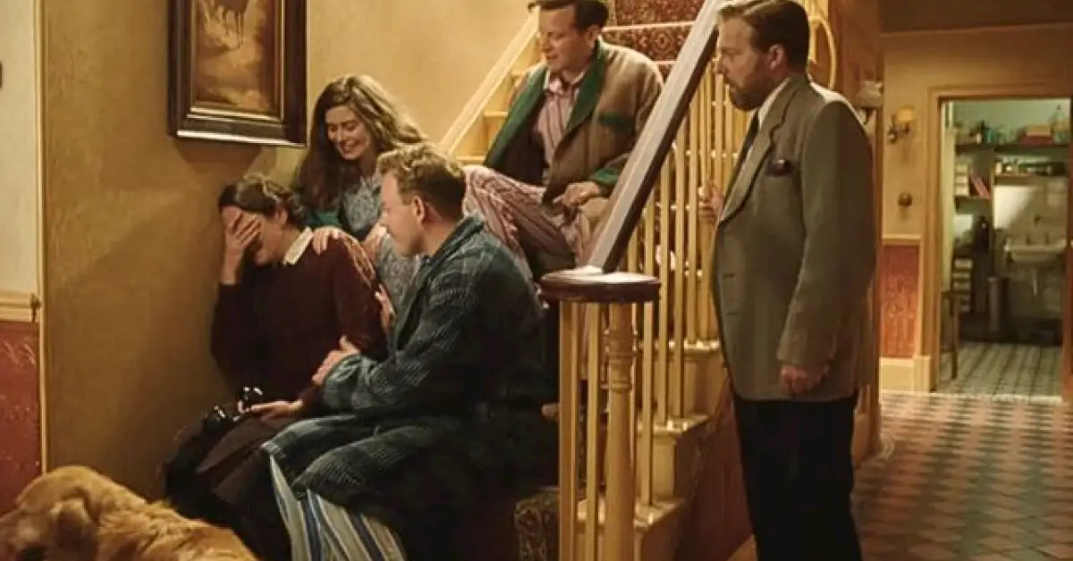 Mrs. Hall breaks down after she receives a phone call from Edward in All Creatures Great and Small Season 5 Christmas special episode (Image Via YouTube/@PBSMasterpiece)