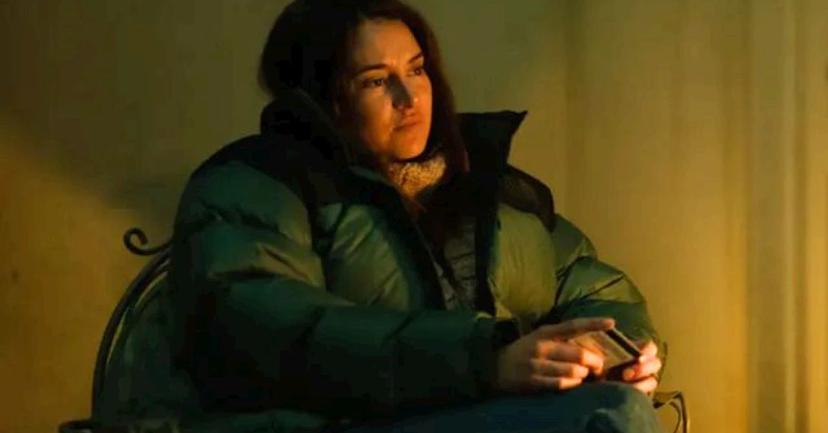 Shailene Woodley shares her onscreen experience with Thomas | Image via Hulu