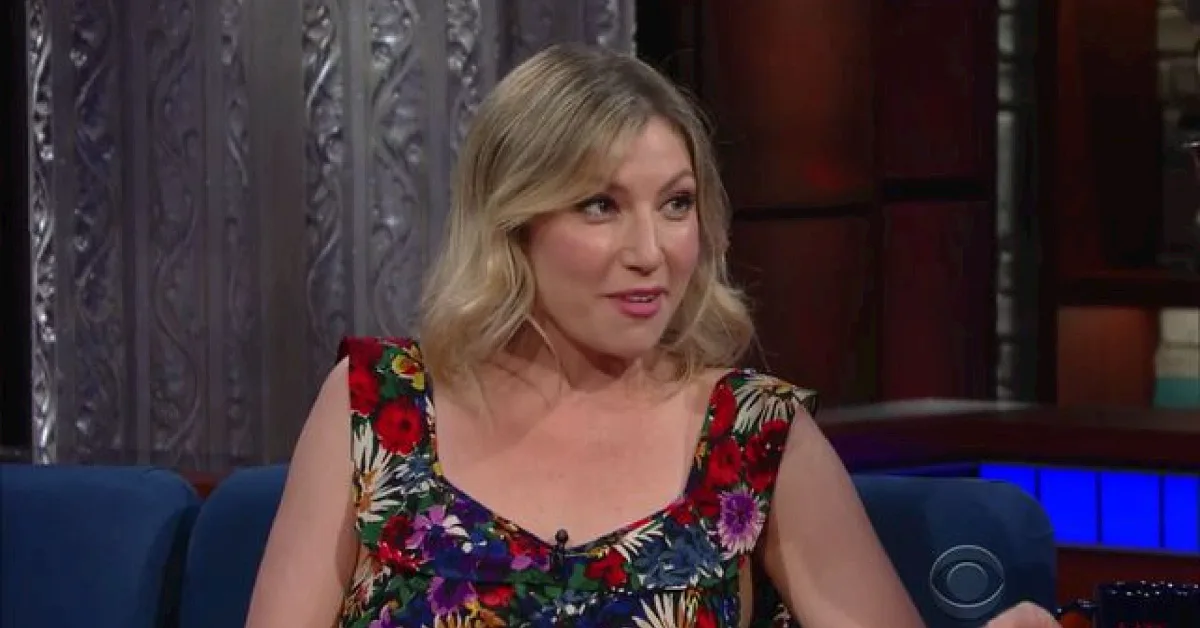 Ari Graynor and Dylan Ennis Check Into ‘The White Lotus’ Season 4 Cast for France Filming