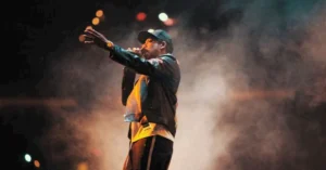 Jay Z decided to change his name recently Image Via Getty 54kb JAŸ-Z Is Here: Why Jay-Z Quietly Changed His Name After 30 Years