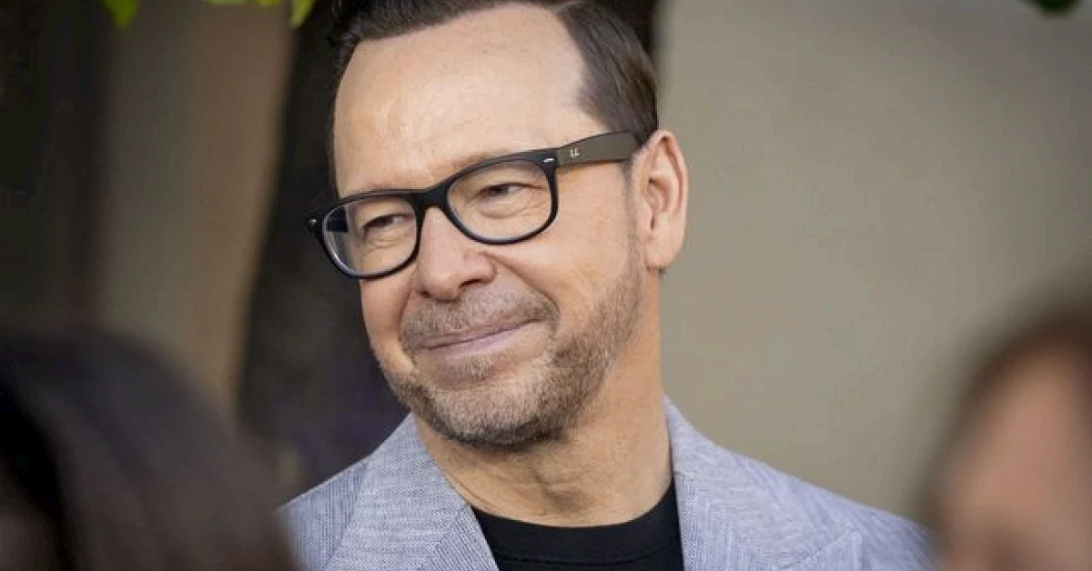Donnie Wahlberg Says Filming ‘Boston Blue’ in His Hometown Gets “Crazy” with Fans