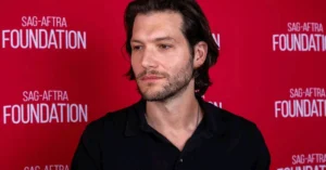 Jeff Wilbusch Compares His ‘Something Very Bad Is Going to Happen’ Character Jules to an Iceberg