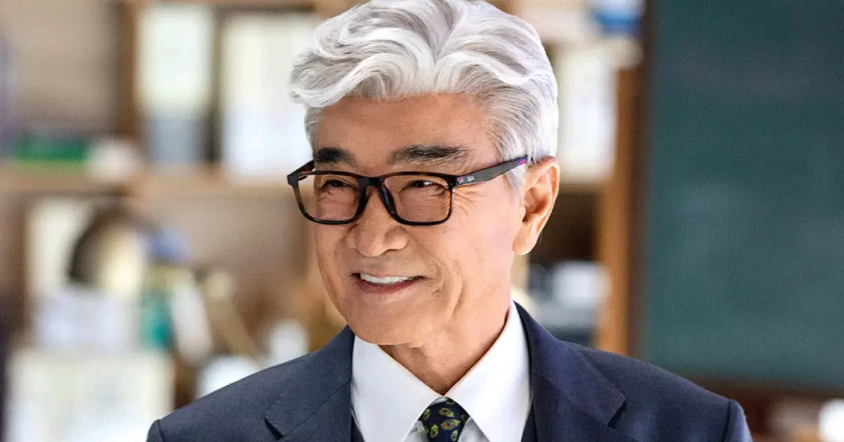 Why does Dong-sik from Phantom Lawyer look familiar? (Image via Instagram/@sbsdrama.official)