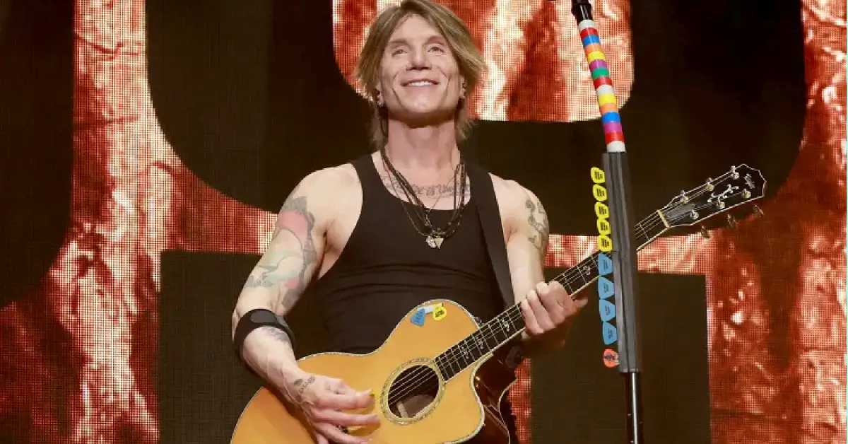 John Rzeznik. Credit Kevin Mazur Getty 69kb John Rzeznik. Credit : Kevin Mazur/Getty
