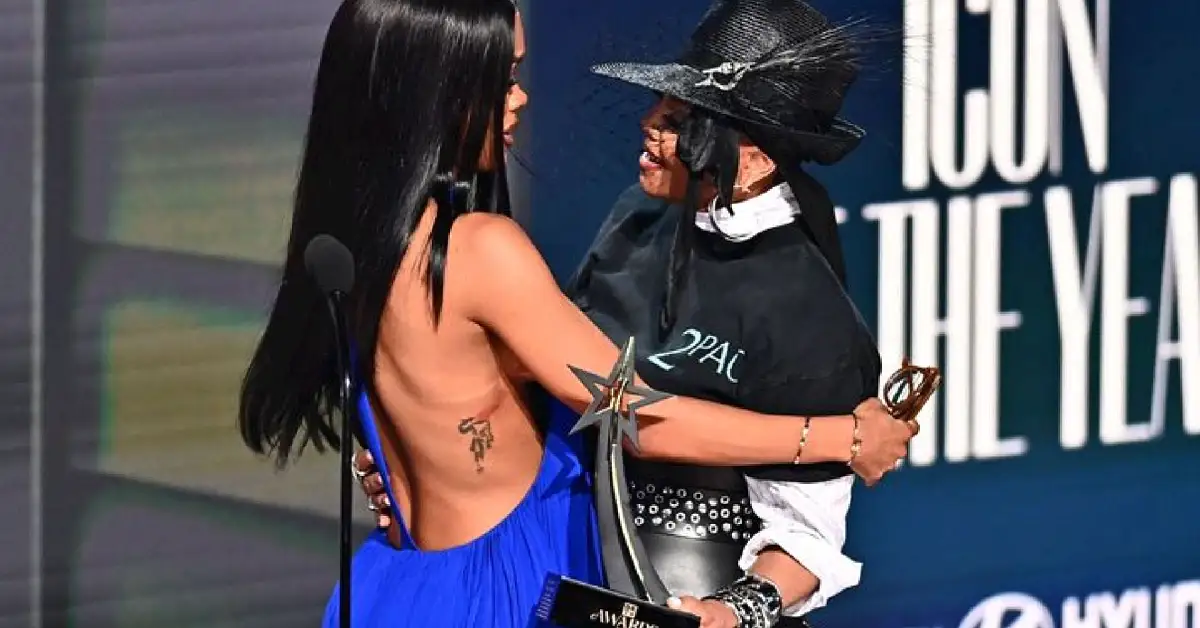 Teyana Taylor Breaks Down as Janet Jackson Presents Icon of the Year Honor at BET Awards 2026