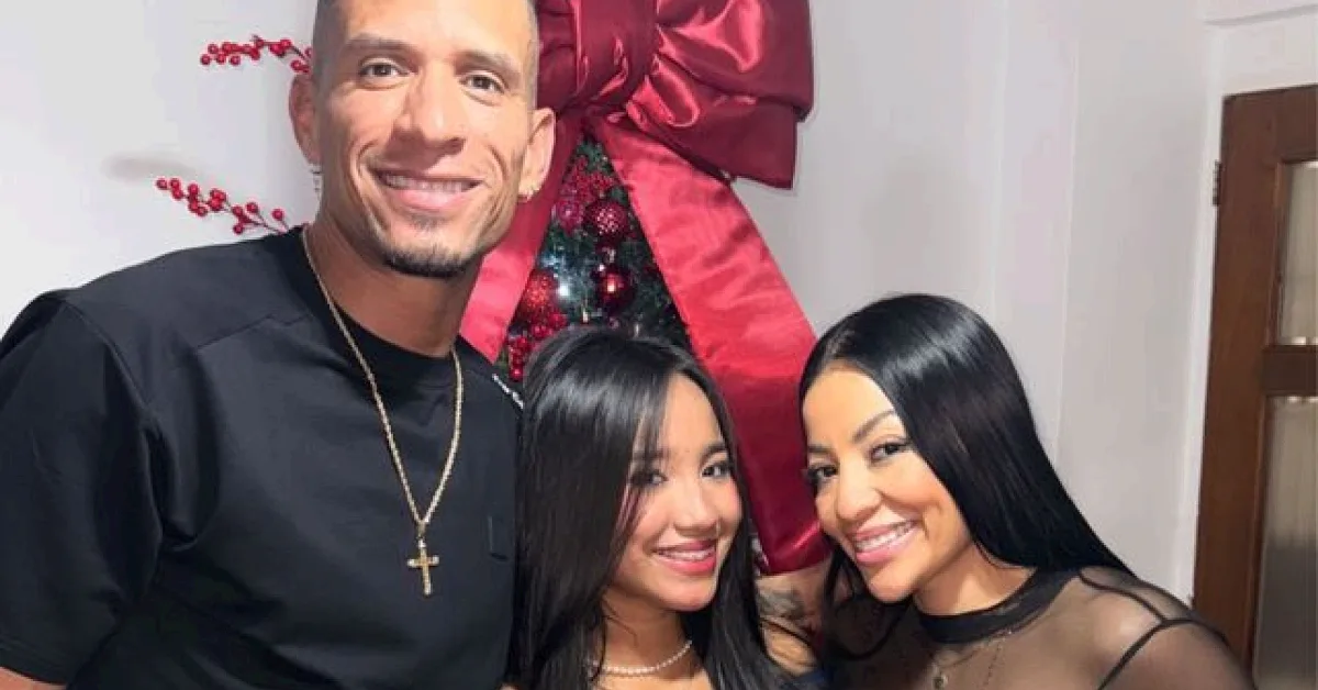 Former MLB player Gorky Hernandez (L) with his wife Deisy Tovar (R) (Source: Instagram/gorkyshernandez)