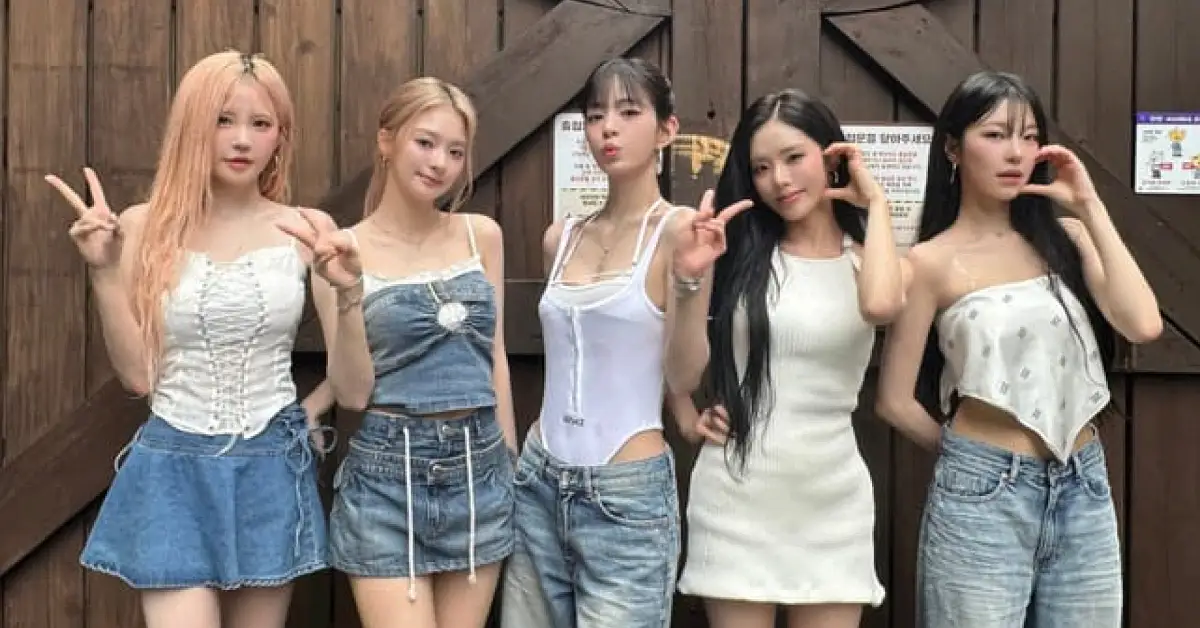 fromis 9 Image via X @realfromis 9 56kb fromis_9 Members Get Launched Into Pool During ‘Running Man’-Style Punishment on Their Variety Show