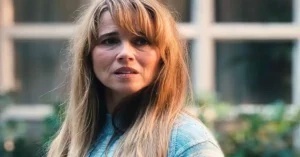 nexus image 40kb 1 Crystal Lake Trailer: Linda Cardellini Leads Friday the 13th Prequel Series
