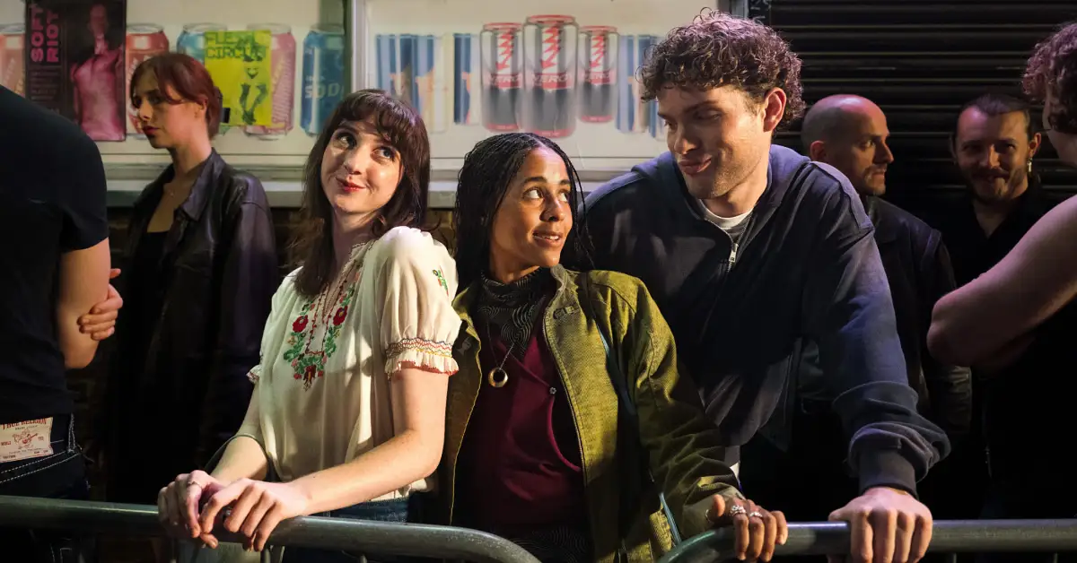 Lena Dunham Plays the Boss in First Look at A24 and Channel 4 Comedy It Gets Worse, Starring Leo Reich