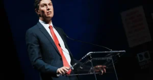 Jared Kushner NCIS Actress Lauren Holly Calls Jared Kushner “Jared Bin Lyin” and “SlenderMan” Over Book Allegations