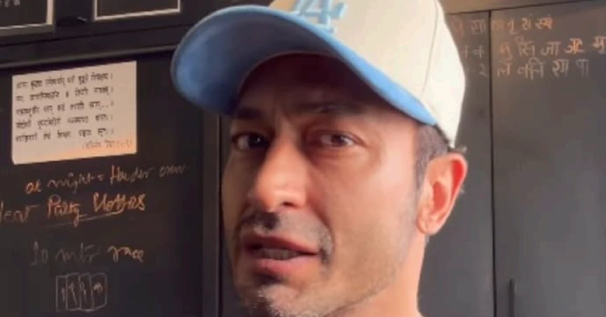 Vidyut Jammwal Laughs at AI Meme of Barcelona Coach Hansi Flick Repeating His Tiger Shroff Remark