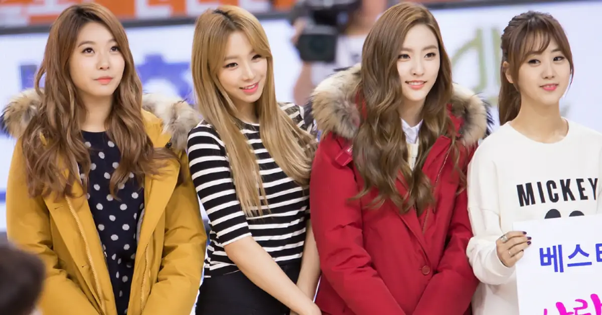 image 2026 10 19T030653.498 BESTie Reunites as Full Four-Member Group After Love Options Charts 13 Years Later