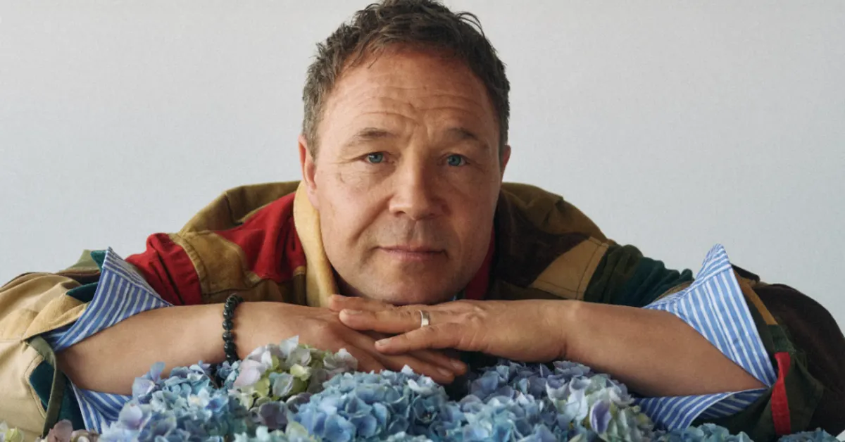 Stephen Graham Explains His Character Walk Trick on Late Night with Seth Meyers, Says Just See the Odd One