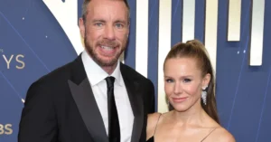 Kristen Bell Says Dax Shepard Flirts With Her by Praising Strangers; Here Is What He Told a Waitress