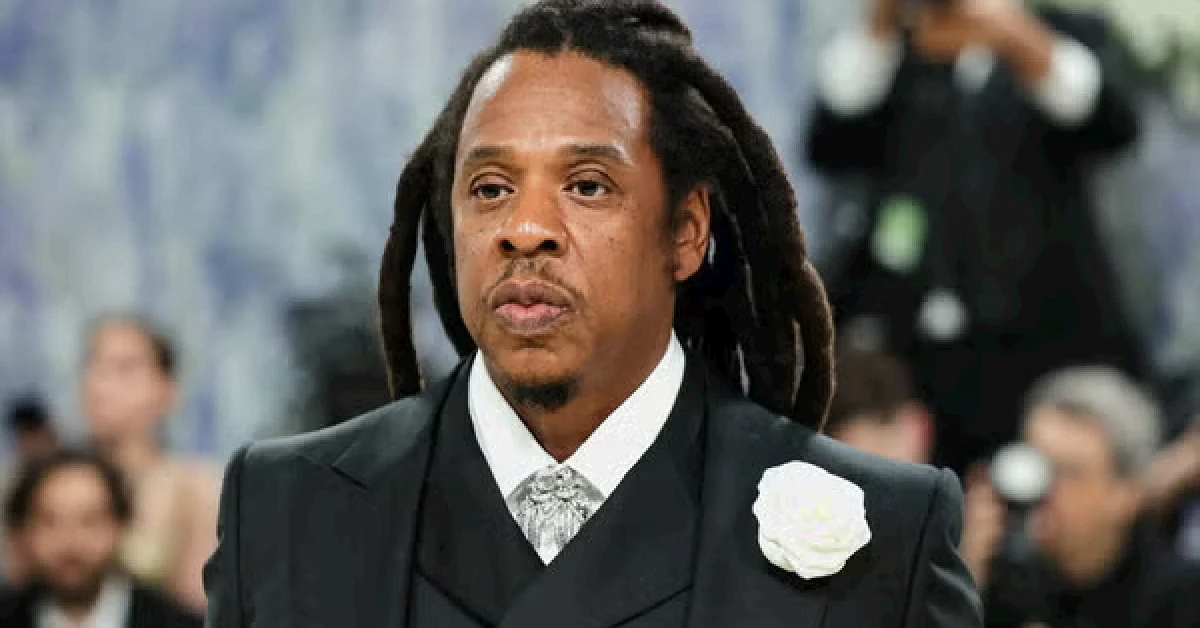 Jay-Z Super Bowl 2027 Halftime Headliner: Fans Demand Beyoncé as Guest